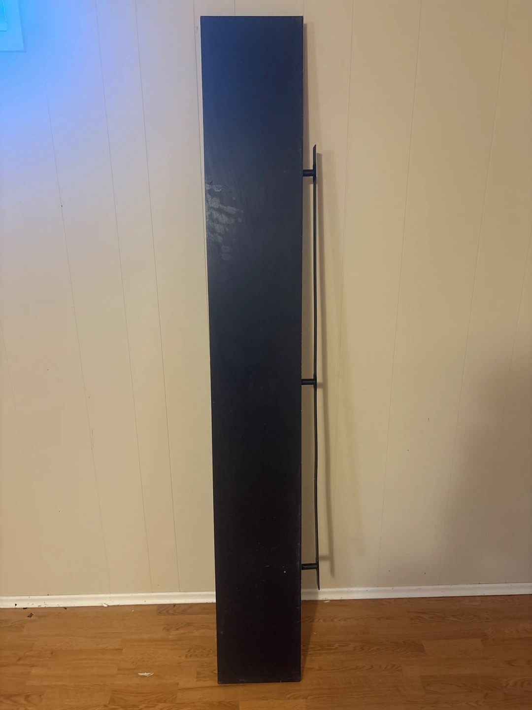 Floating shelf