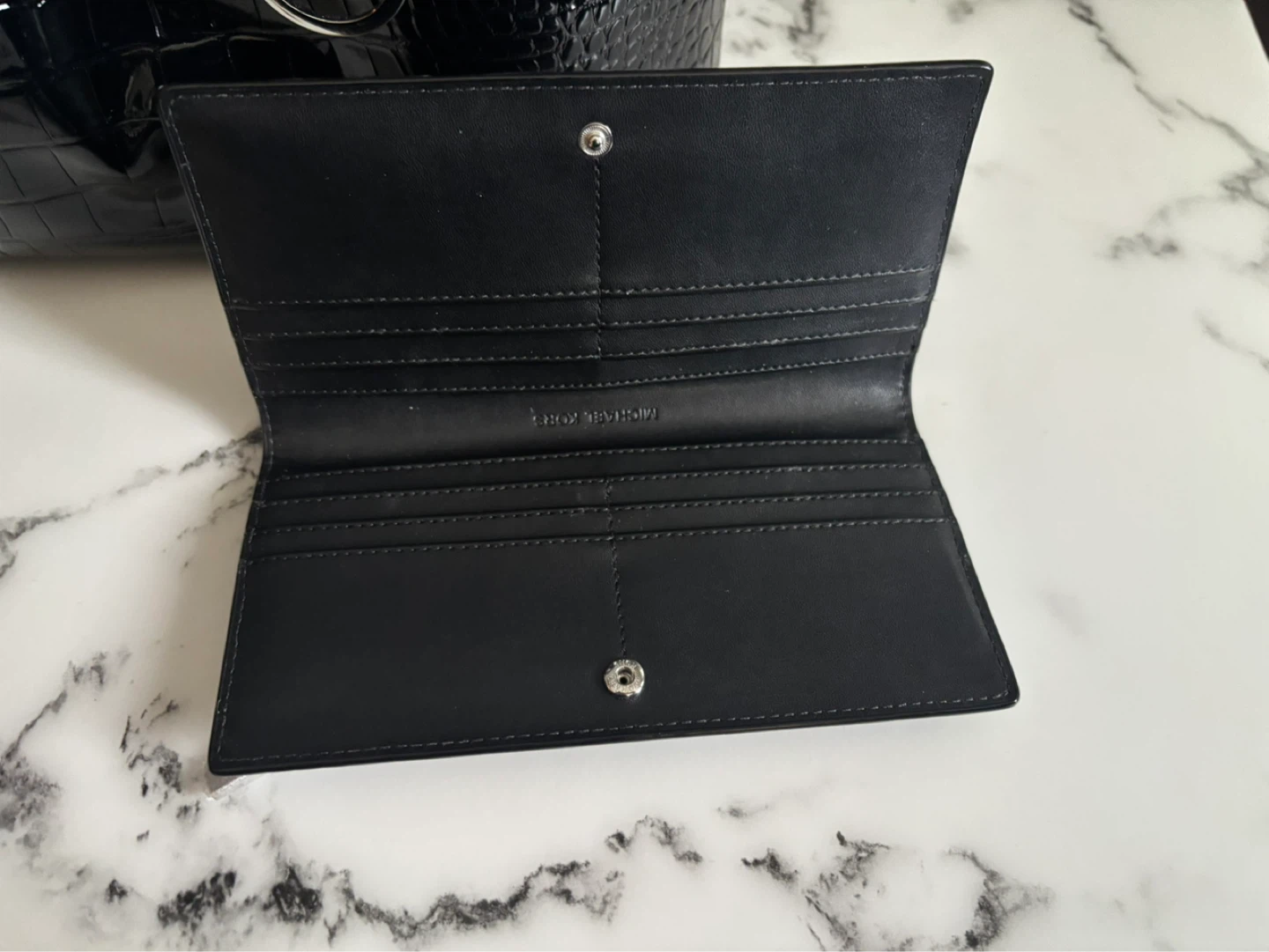 Michael Kors Black Croc Embossed Leather Tote Bag - photo 4