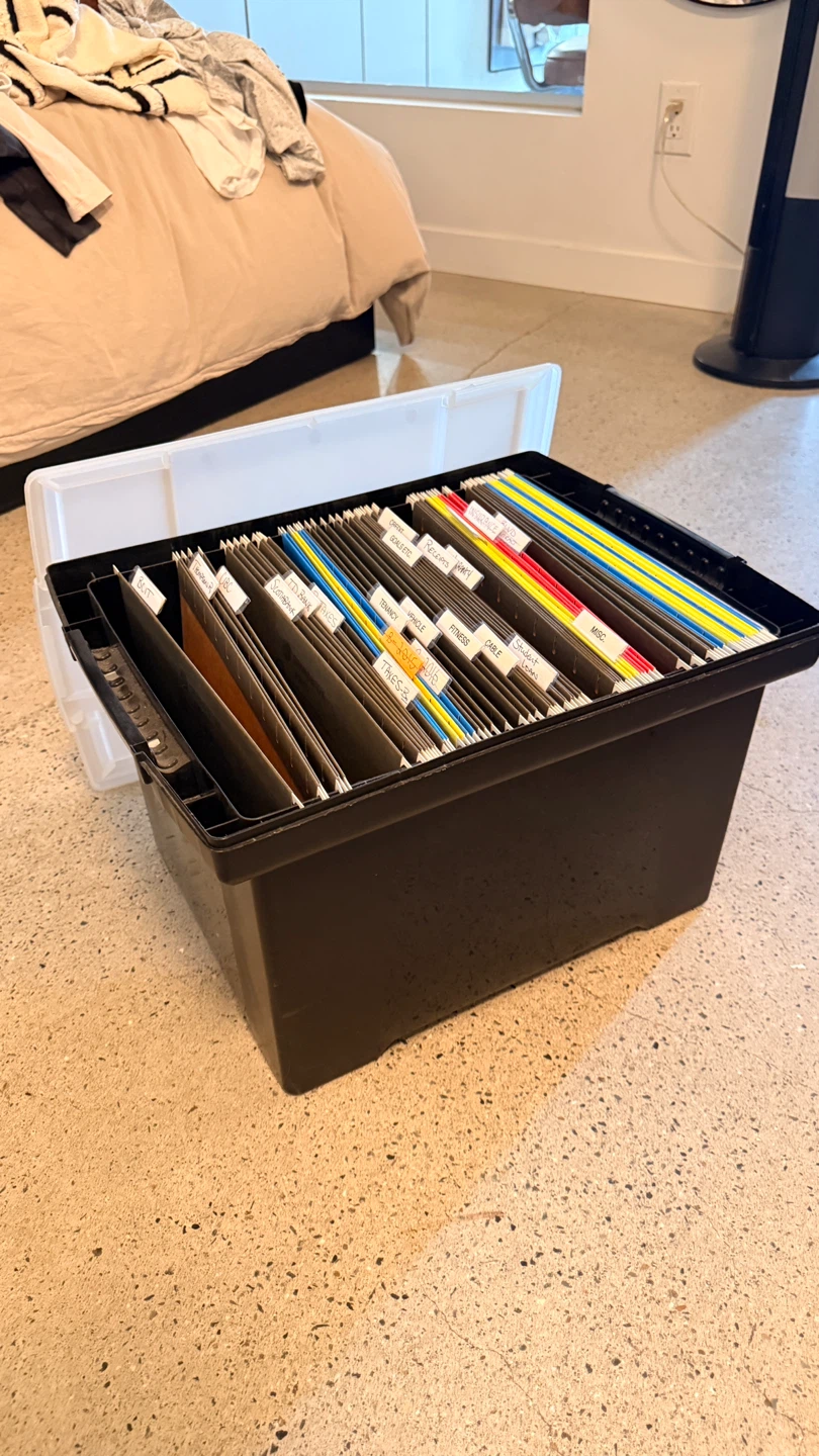 Filing Bin with Hanging Folders - photo 2