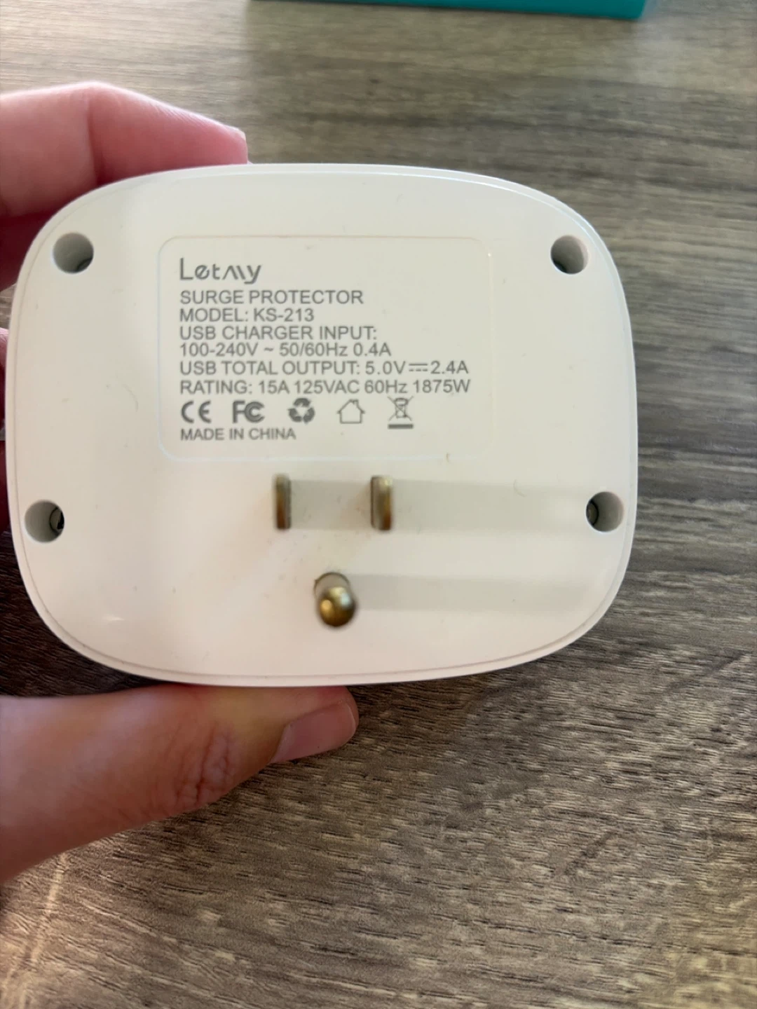 Surge Protector Wall charger with 2 USB Ports - photo 2