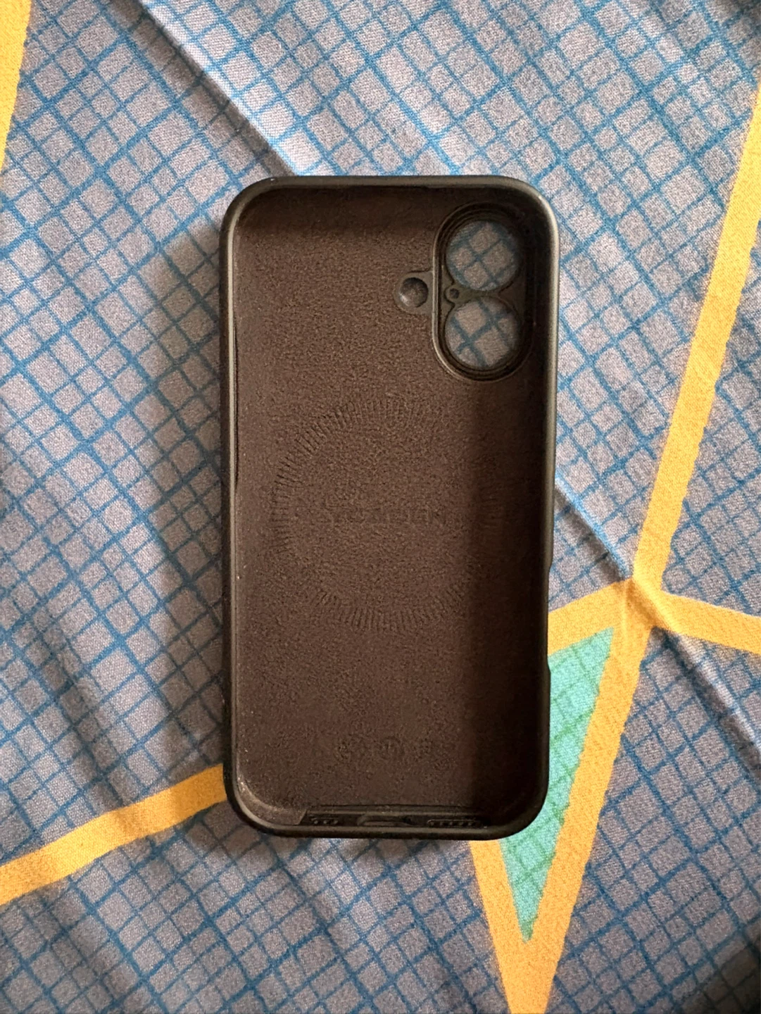 Black Phone Case for iPhone 16 - photo 2