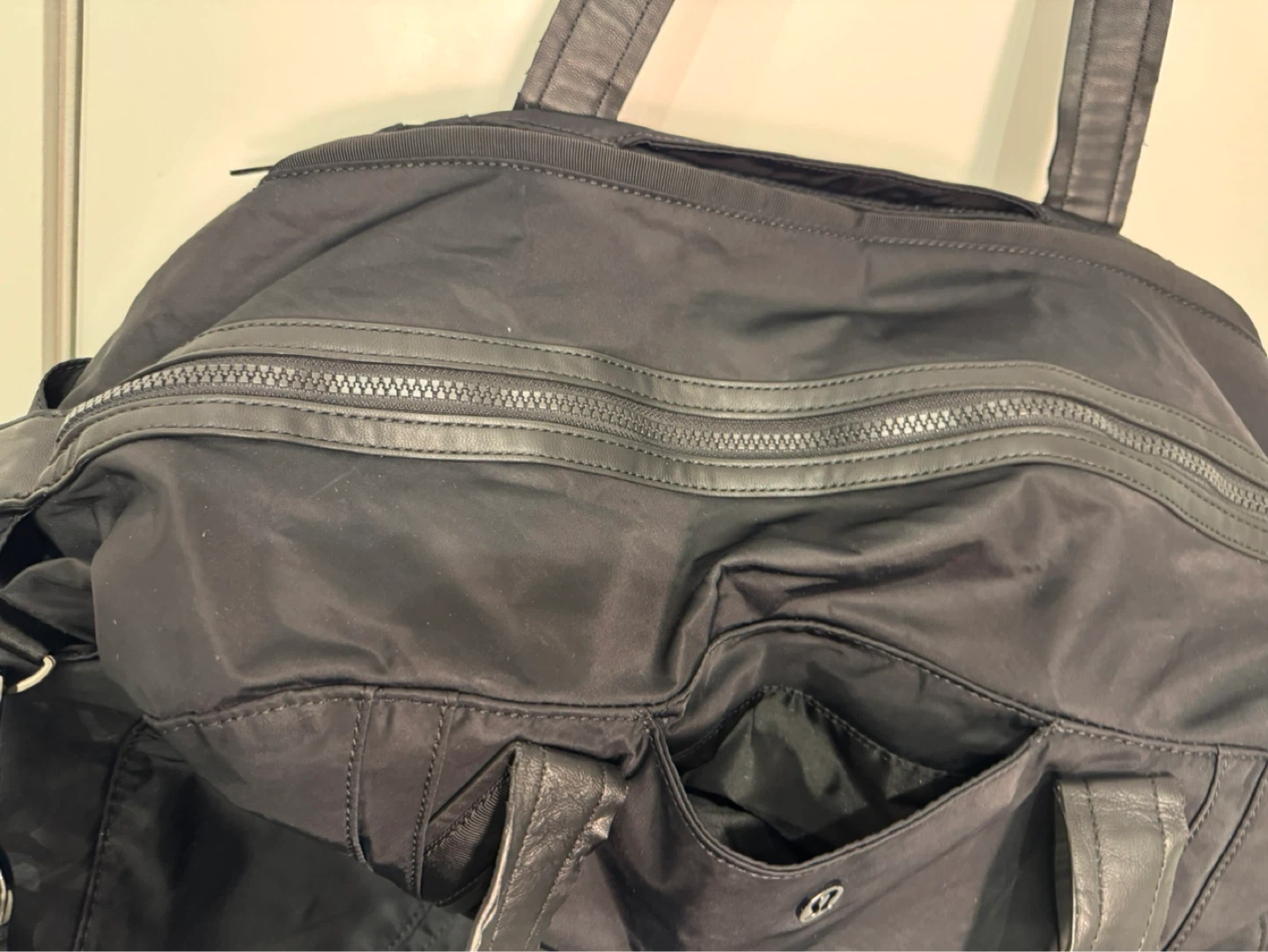 Lululemon Black Duffle Bag (Out of Range Duffle bag) - photo 4