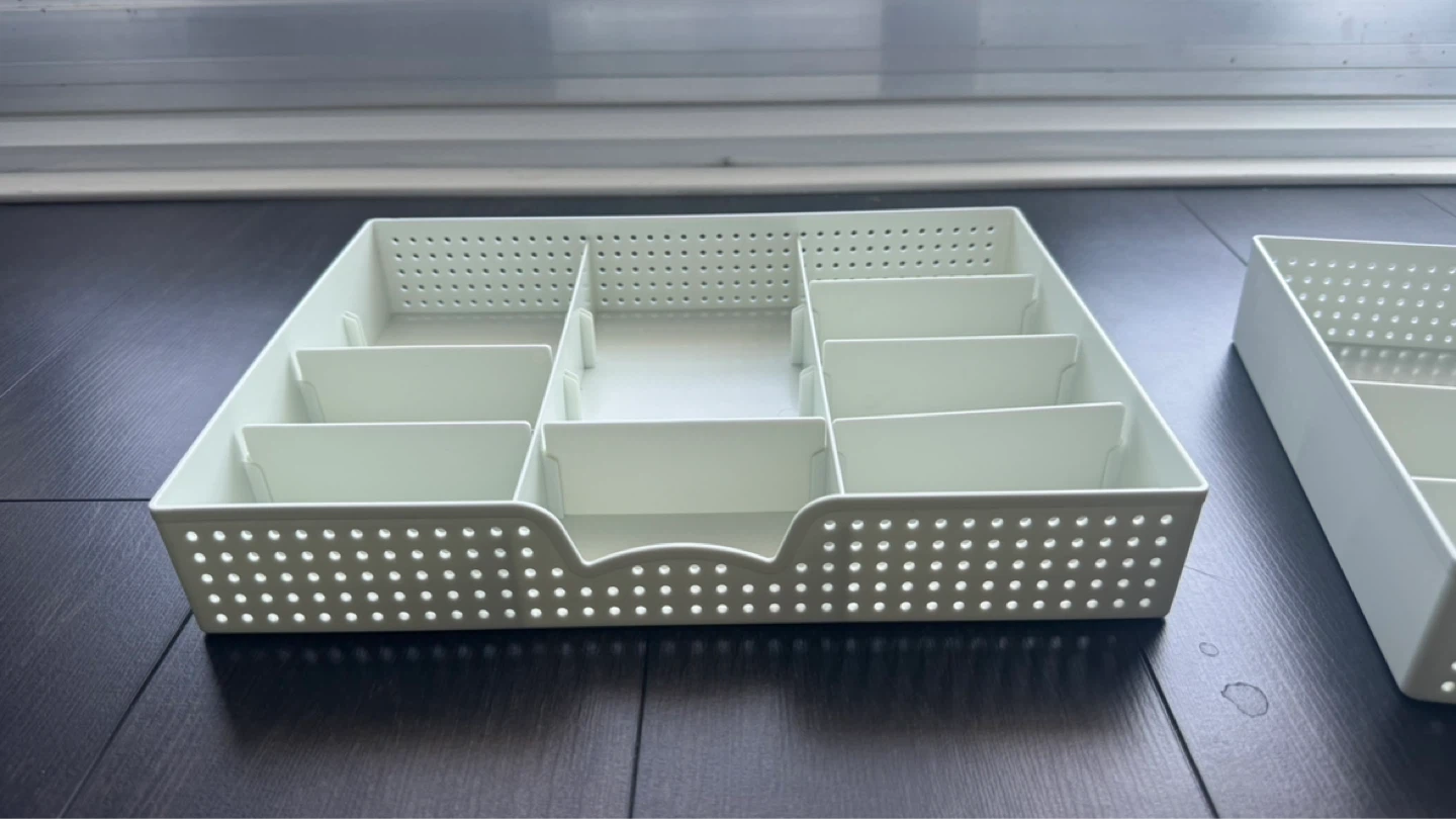 Set of 2 White Modular Drawer Organizers with Dividers