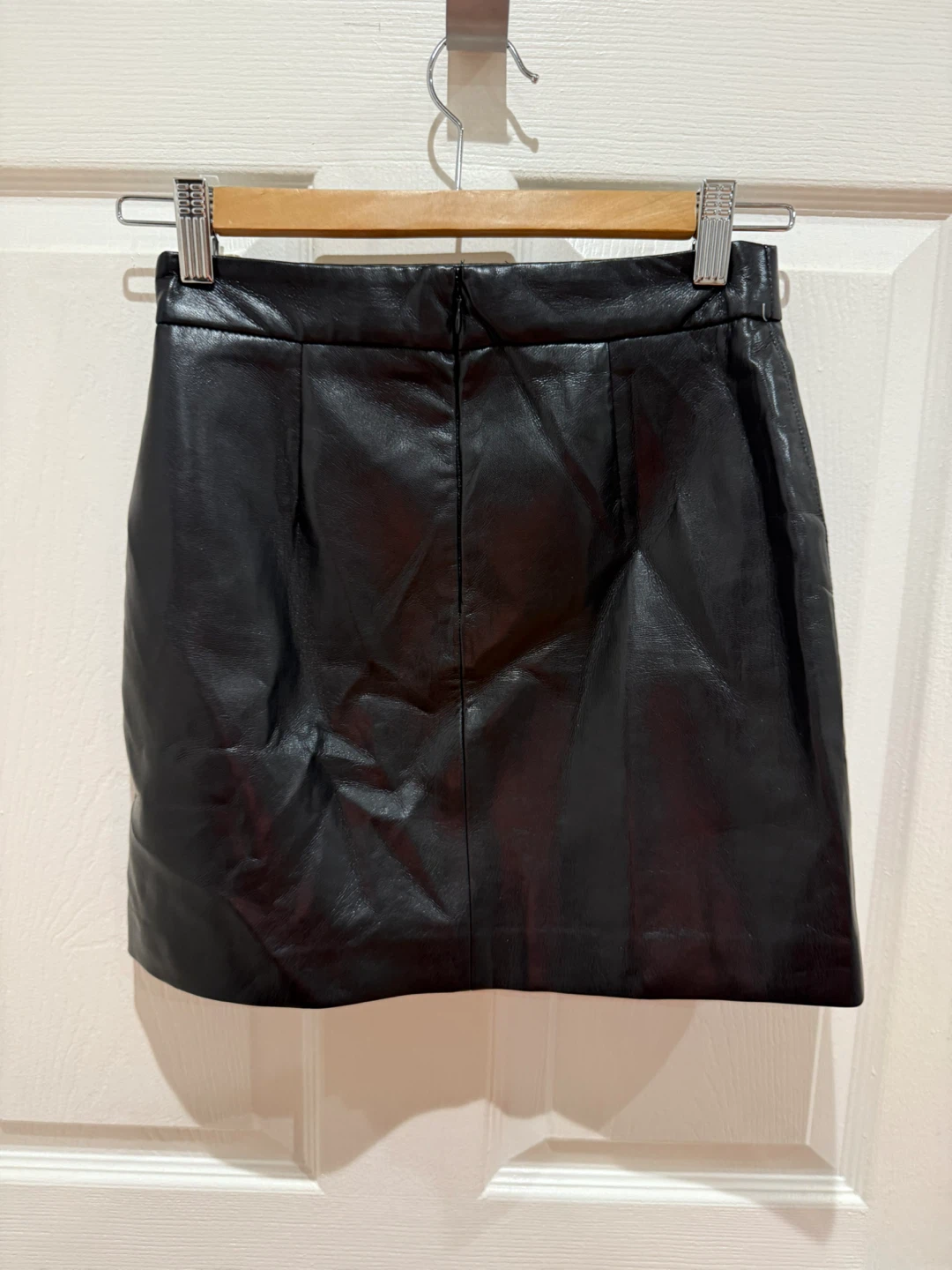 Black Leather Mini Skirt - Size 0 - photo 2