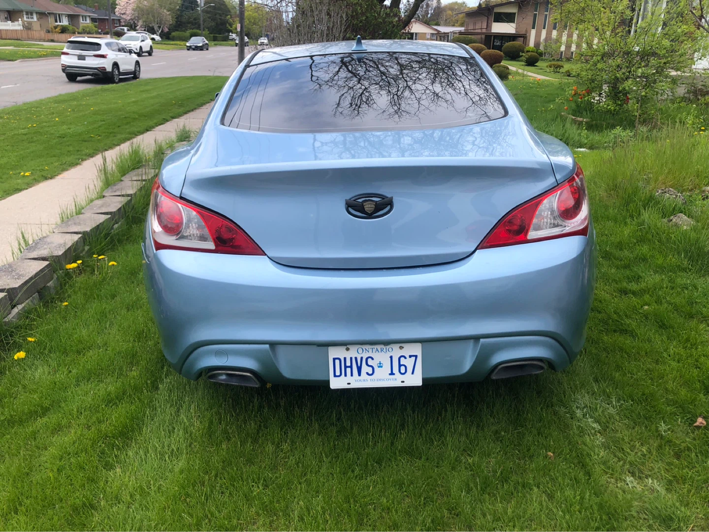 Hyundai Genesis Coupe 2.0T.  Only 232 kilometres - photo 4