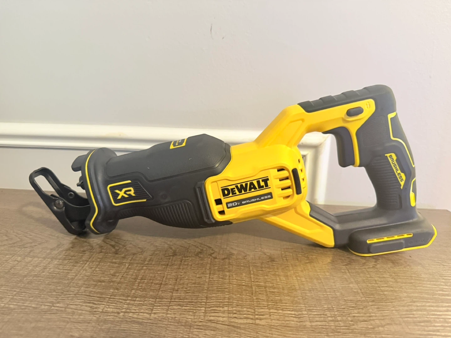 DeWalt 20V XR Brushless Reciprocating Saw