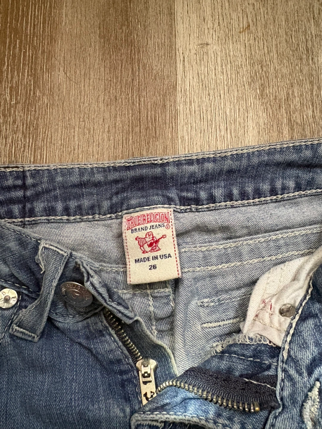 True Religion "World Tour" Boot Cut Jeans Size 26 - photo 3