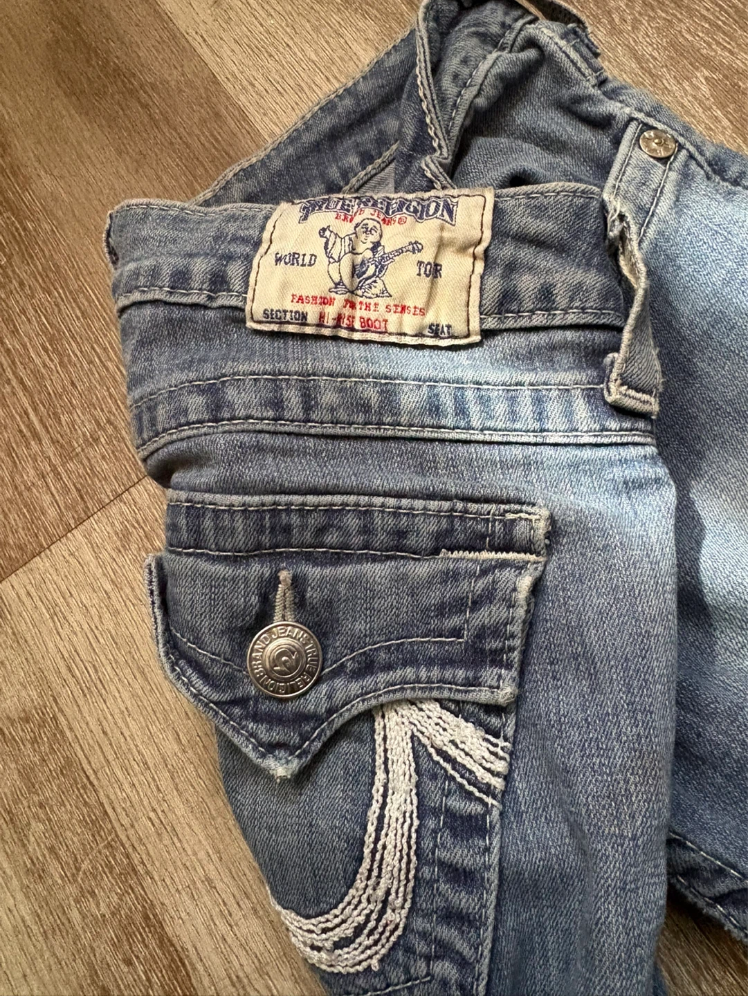 True Religion "World Tour" Boot Cut Jeans Size 26 - photo 4