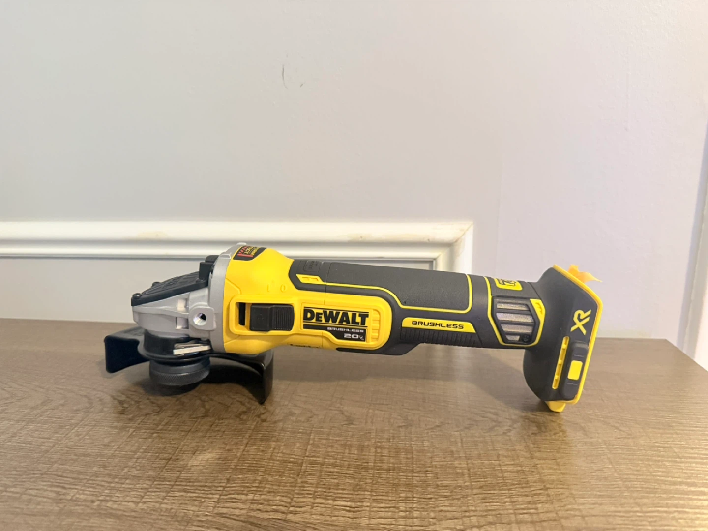 DEWALT 20V MAX XR Brushless Angle Grinder