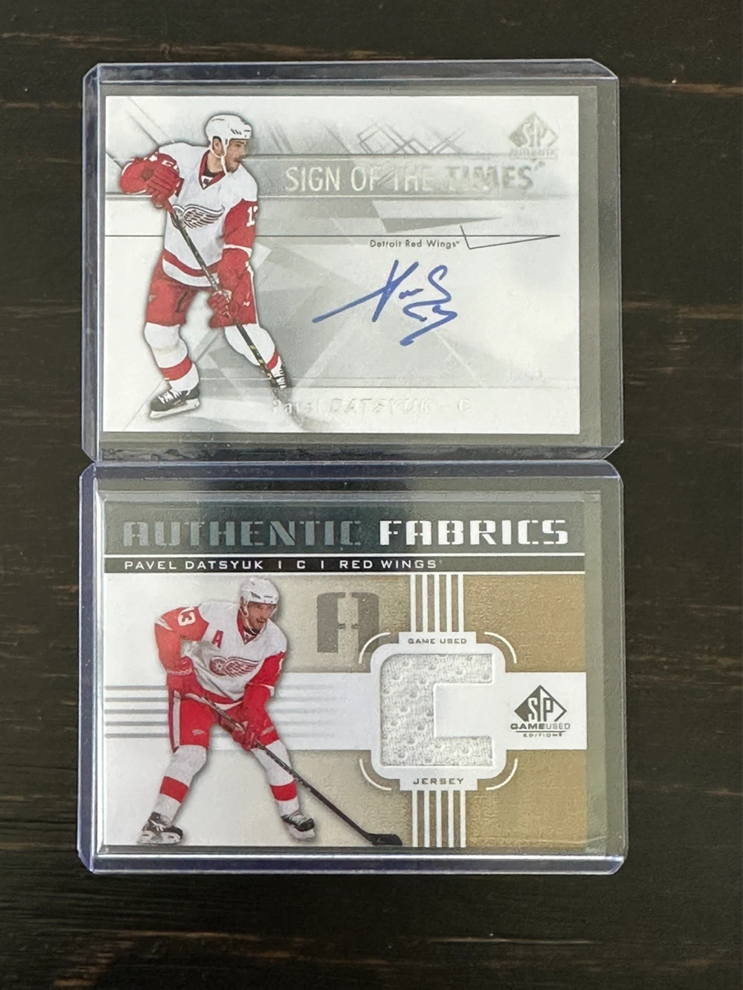 Pavel Datsyuk SOTT Autographed & Game-Used Jersey Hockey Cards