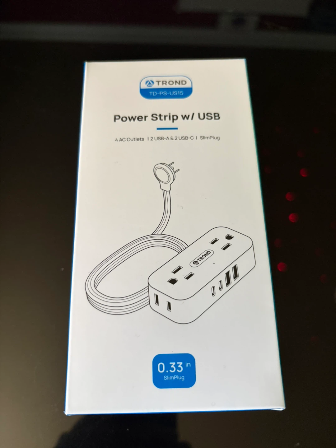 TROND Power Strip w/ USB - White