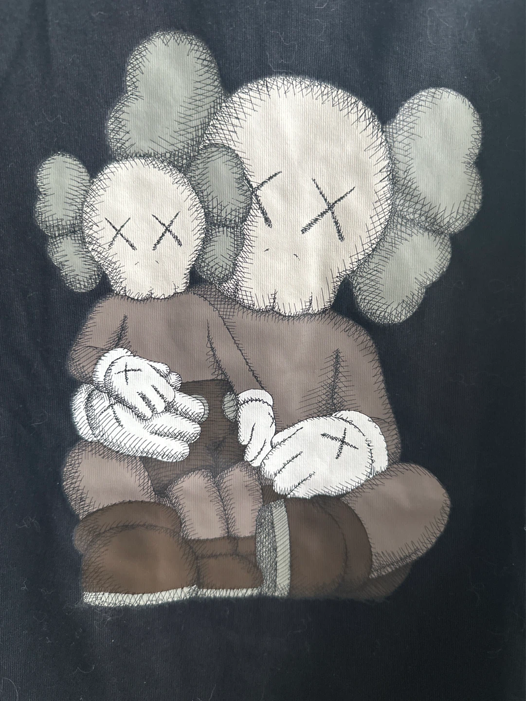 Uniqlo x KAWS UT T-Shirt - photo 4