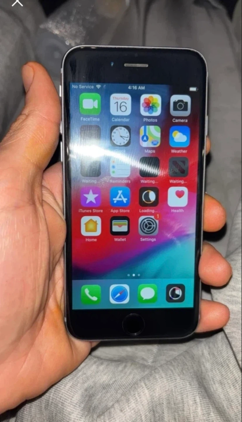 Apple iPhone 6s - photo 3