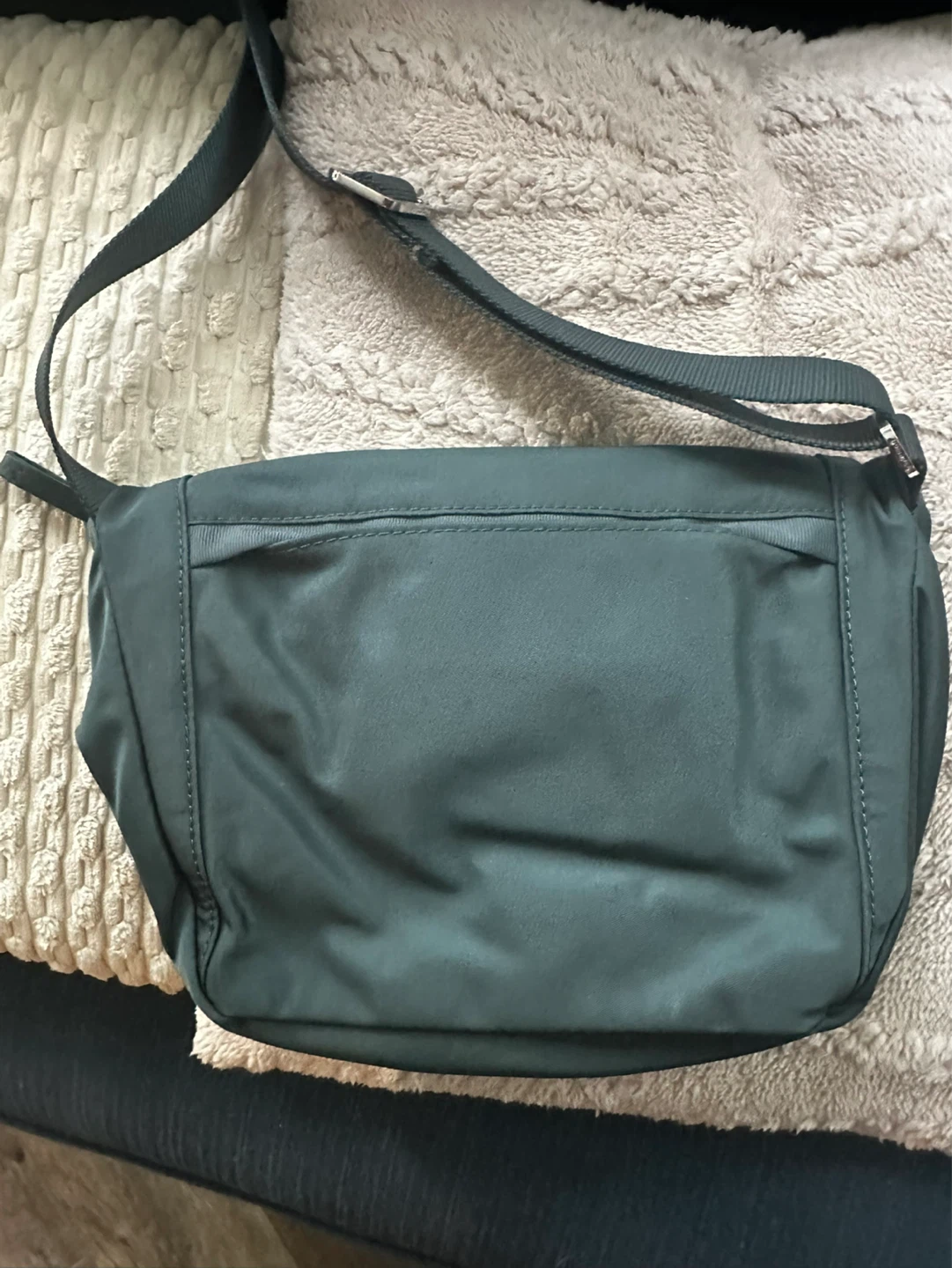 Lululemon Crossbody Bag Dark Green - photo 3