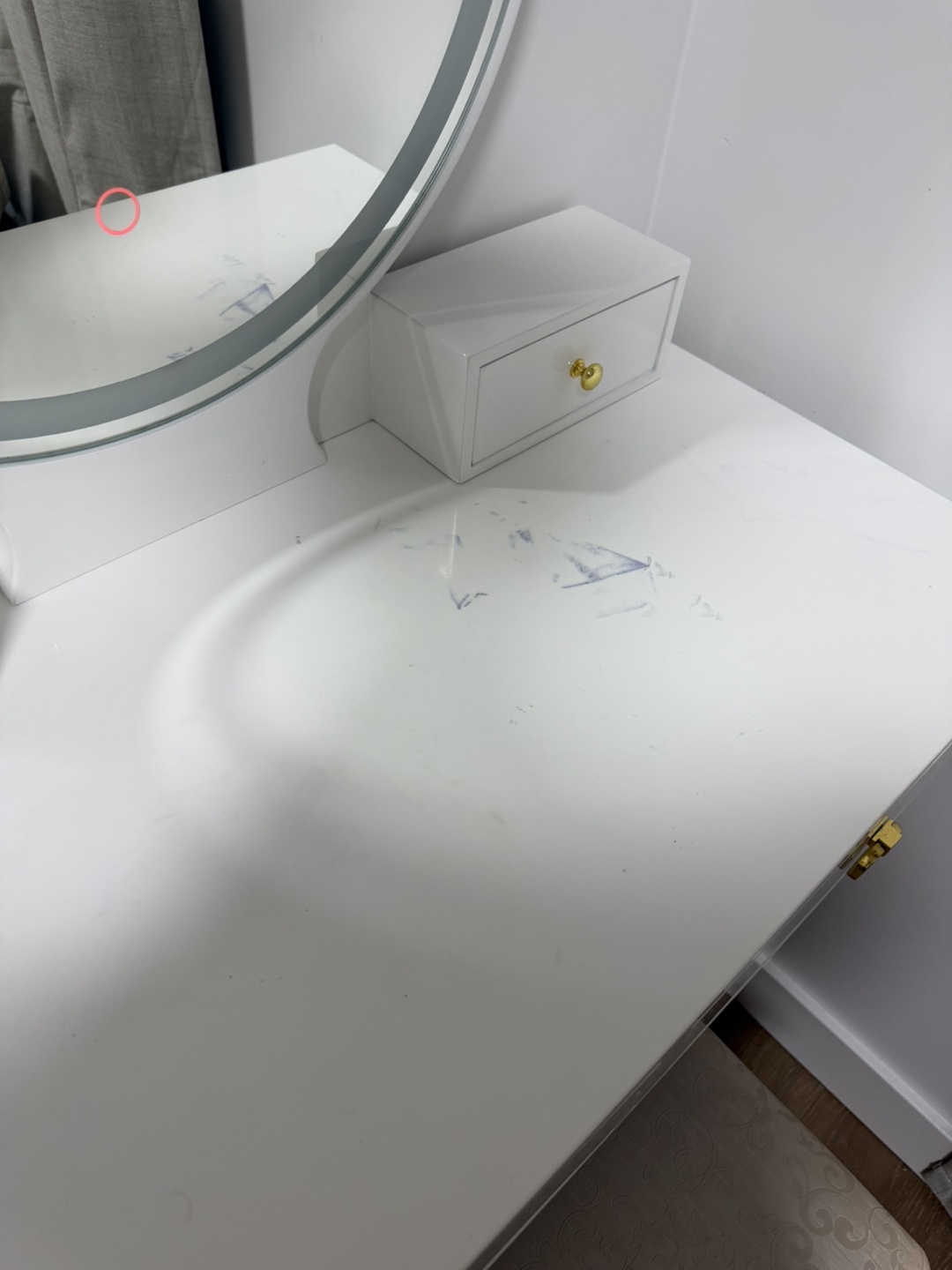 White Vanity with Lighted Mirror and Stool - photo 3