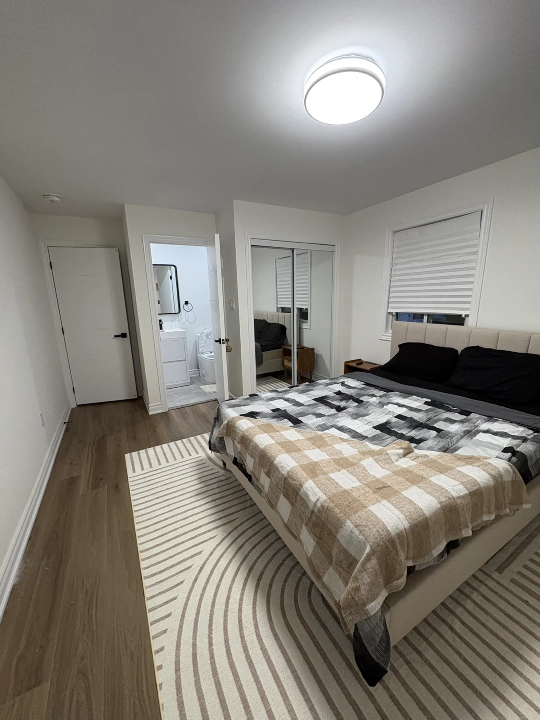 Brand new master bedroom with ensuite bathroom upper level - photo 4