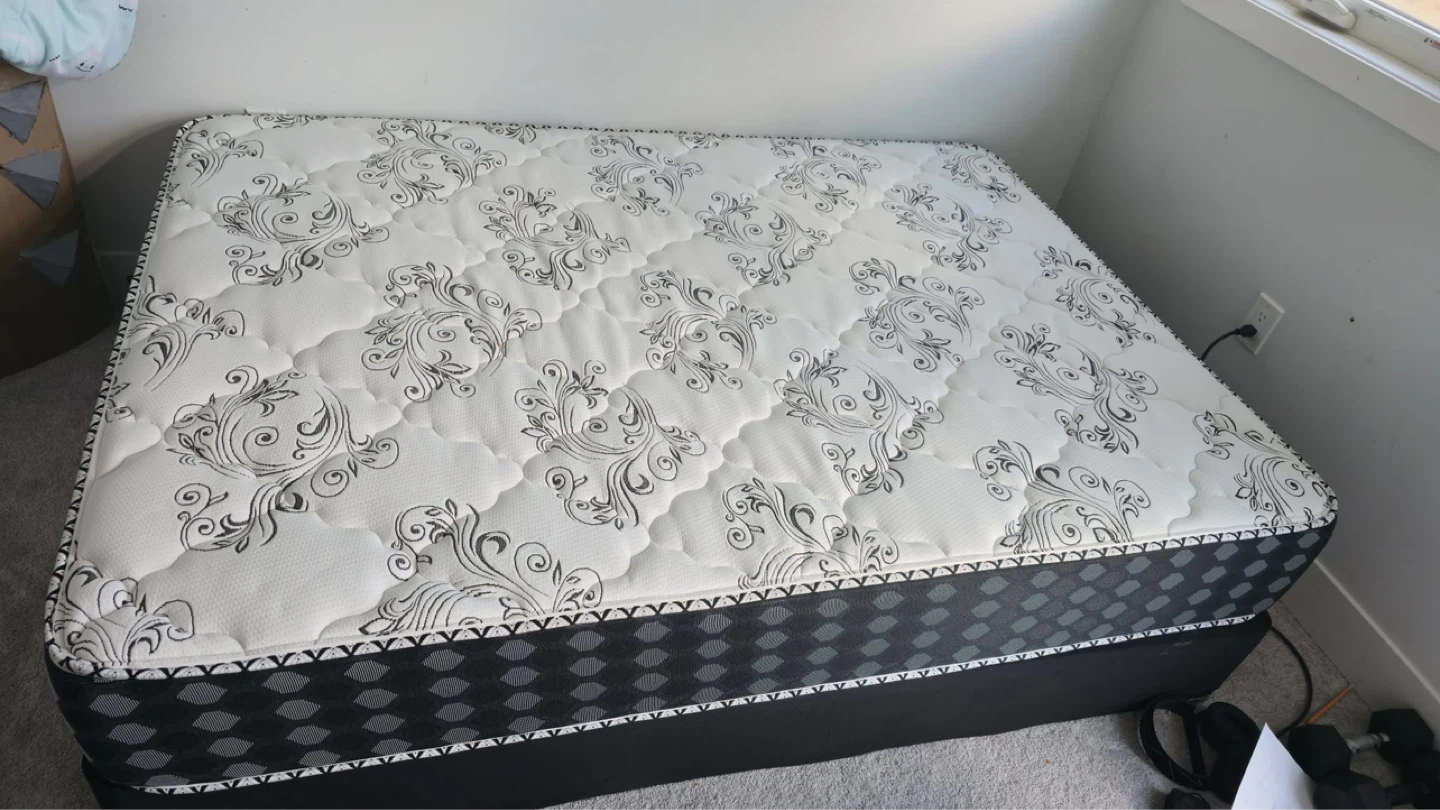 Orthopaedic Double  Size Mattress extra firm with box - photo 3