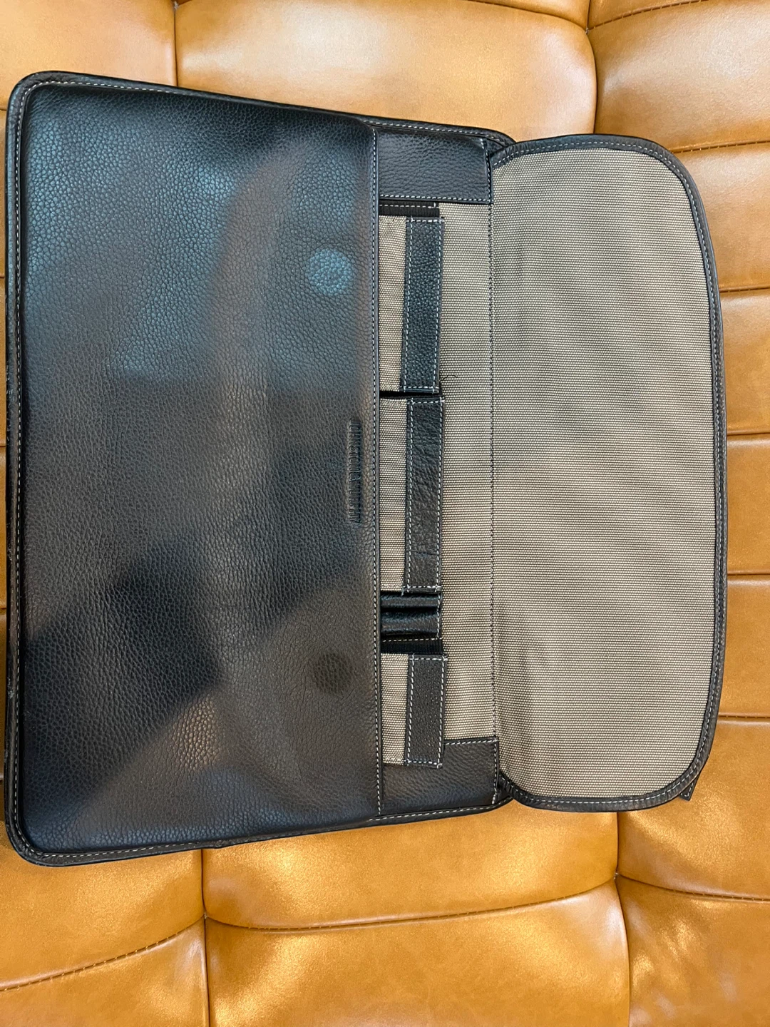 Johnston & Murphy Leather Laptop Briefcase / Messenger Bag - photo 4