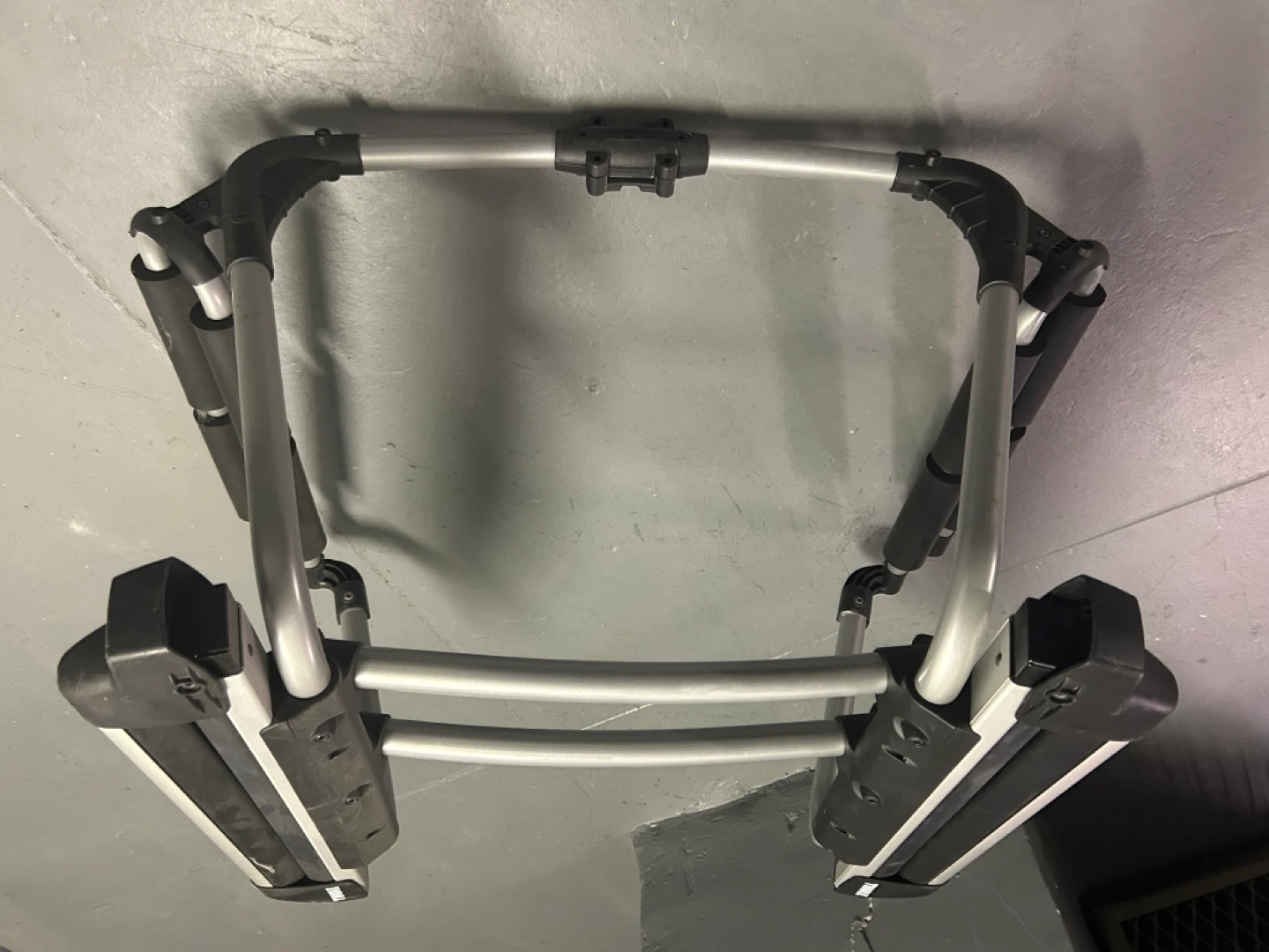 Thule Ski Carrier Rack