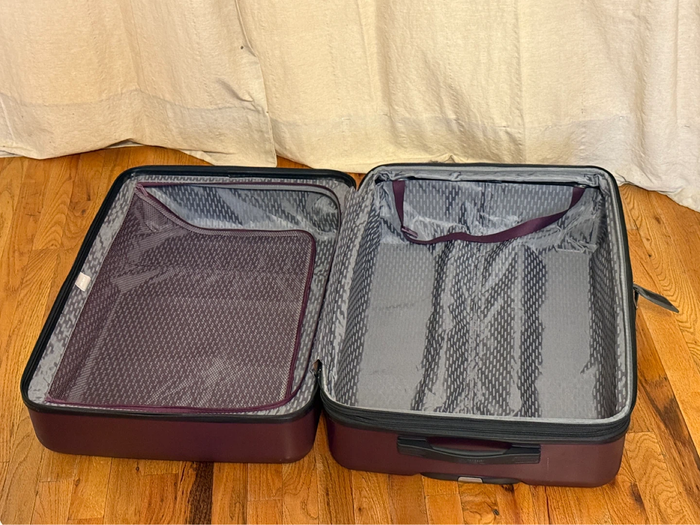 Delsey Purple Hardside Luggage - photo 3