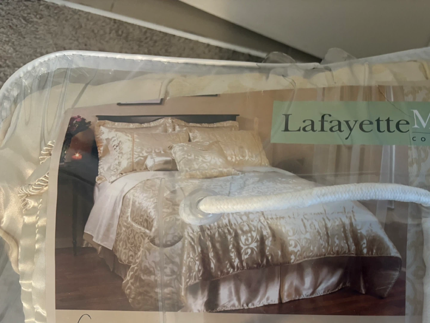 Lafayette Collection Comforter Set