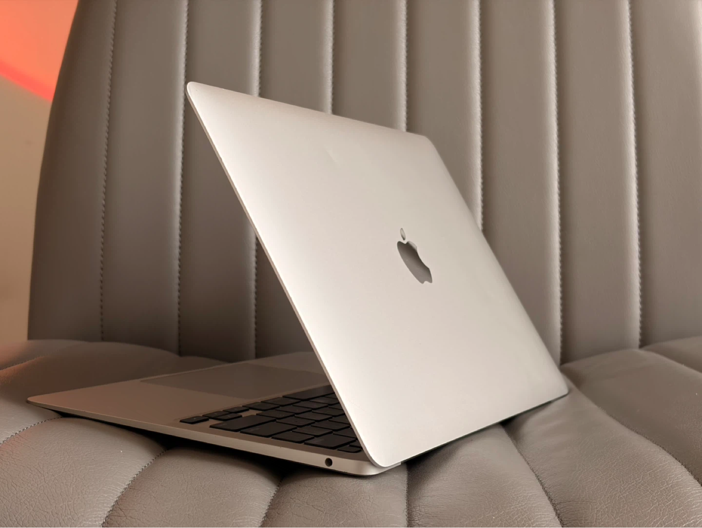 MacBook Air (Retina, 13-inch, 2018) — 120GB / i5 / 8GB - photo 5