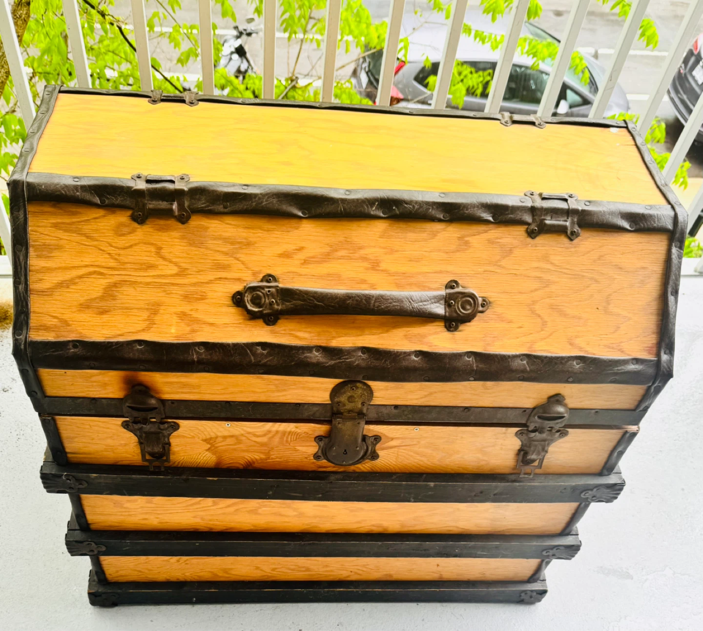Coffre antique en bois et métal - photo 3