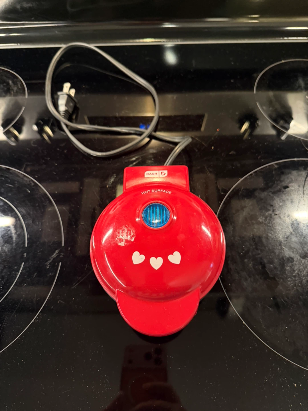 Heart-shaped waffle maker