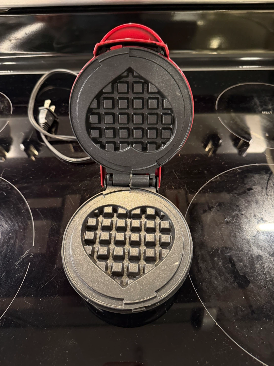 Heart-shaped waffle maker - photo 2