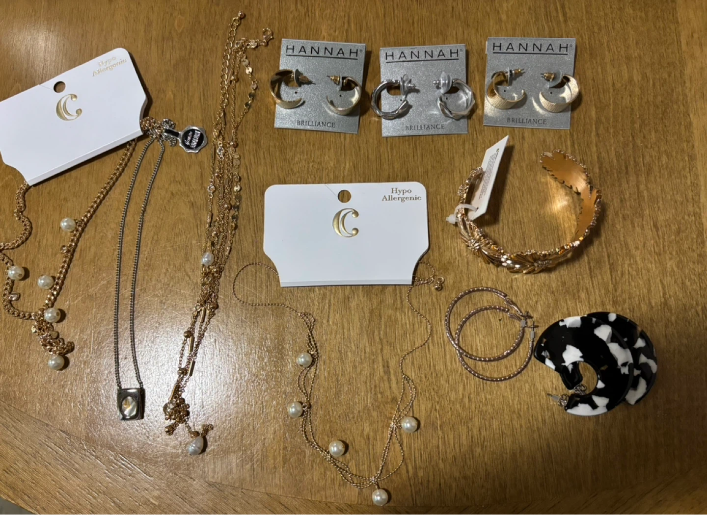 BRAND NEW Assorted Costume Jewelry 18 pcs - photo 2