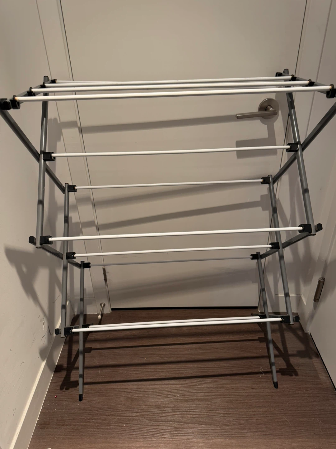 Clothes drying rack for free