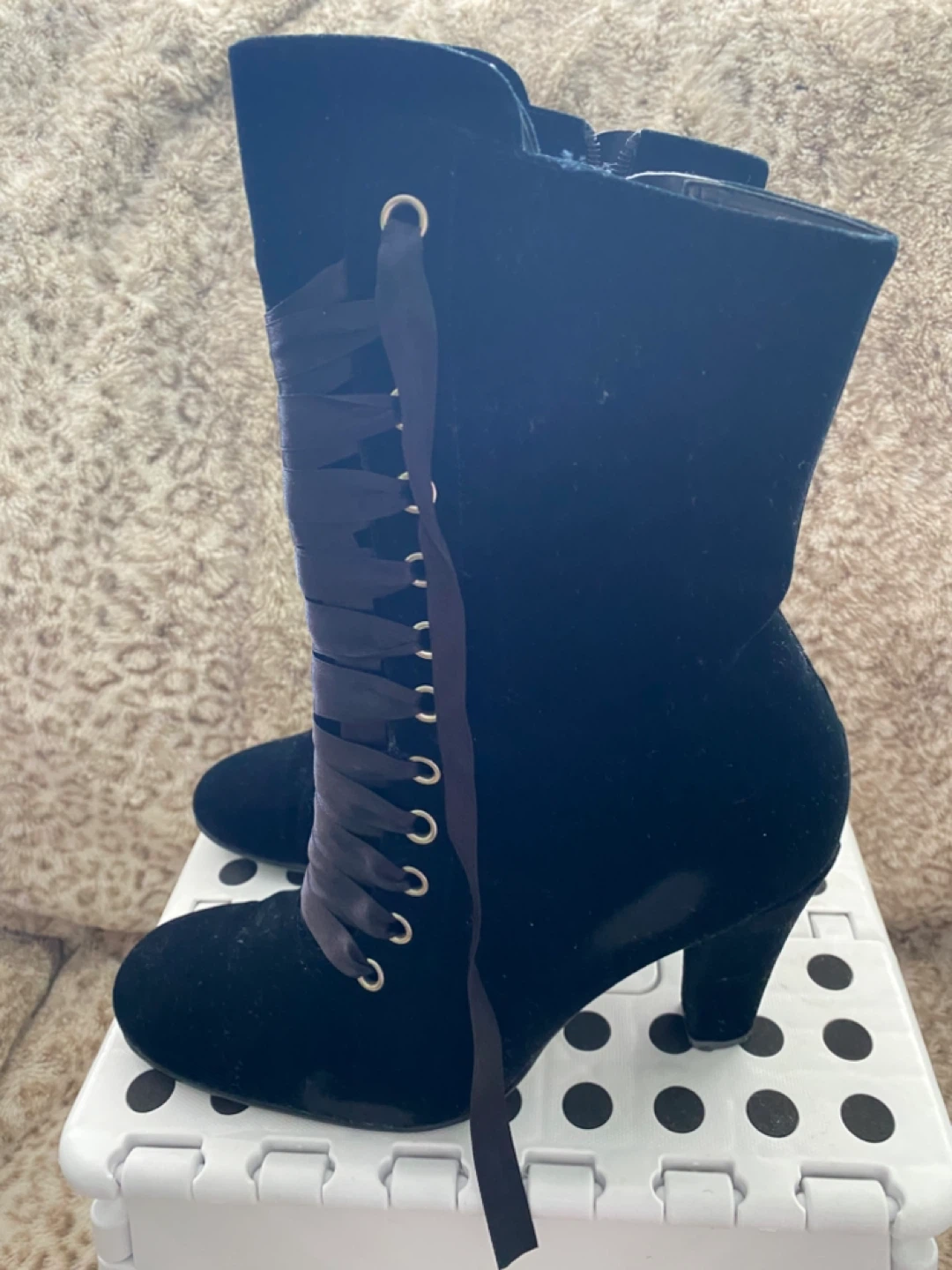 Vintage Black Velvet Lace-Up Heeled Boots Size 8 - photo 3
