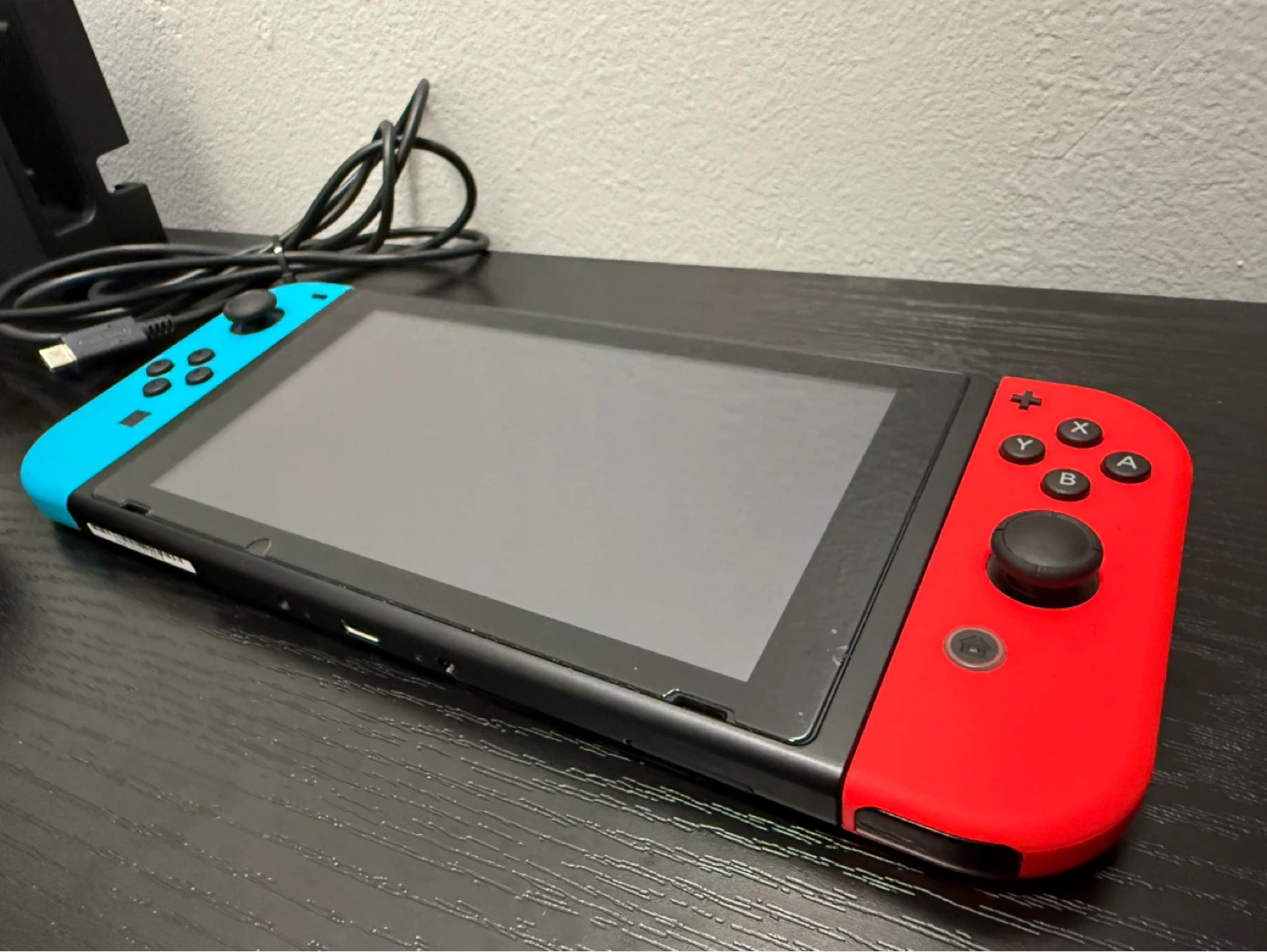 Like New Nintendo Switch Bundle - photo 2