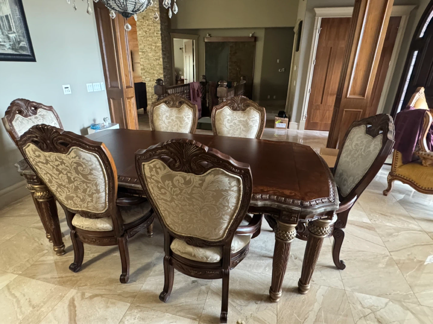 Luxury Dining Table and 6 Chairs Set - photo 2