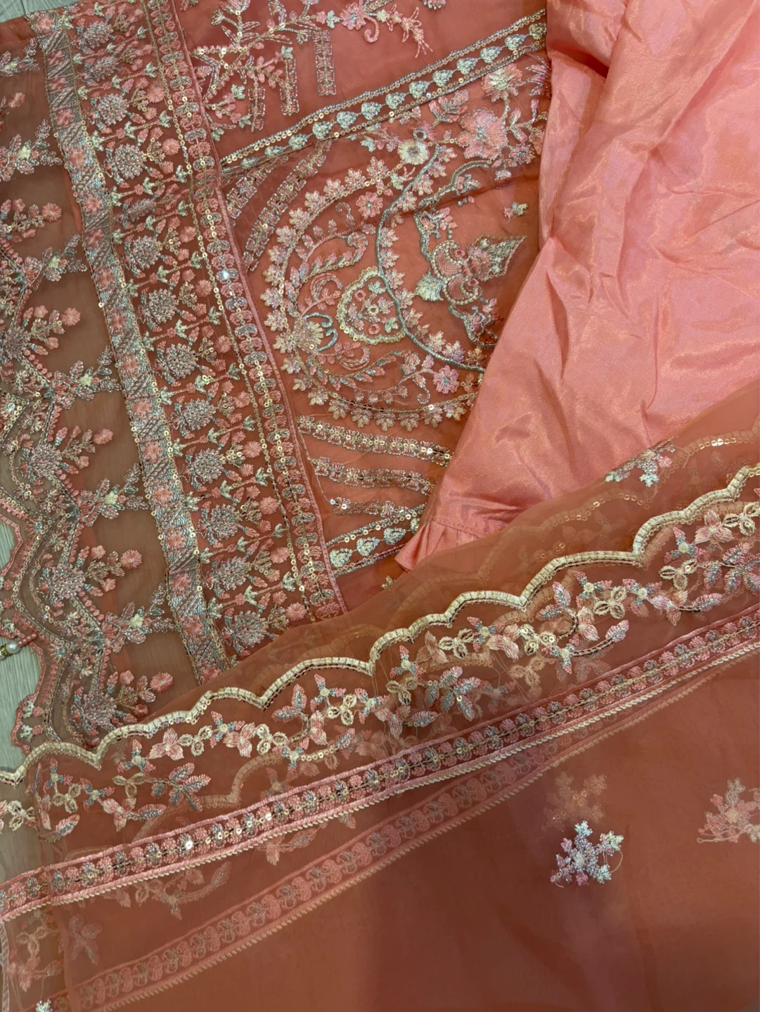 Agha Noor Embroidered Lawn Suit - photo 5
