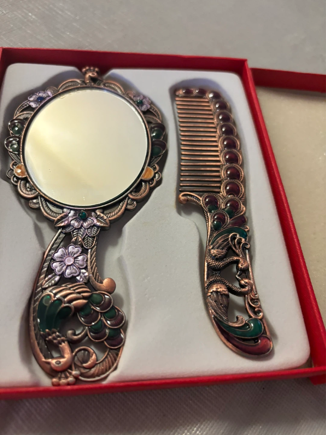 Vintage Style Mirror and Comb Set