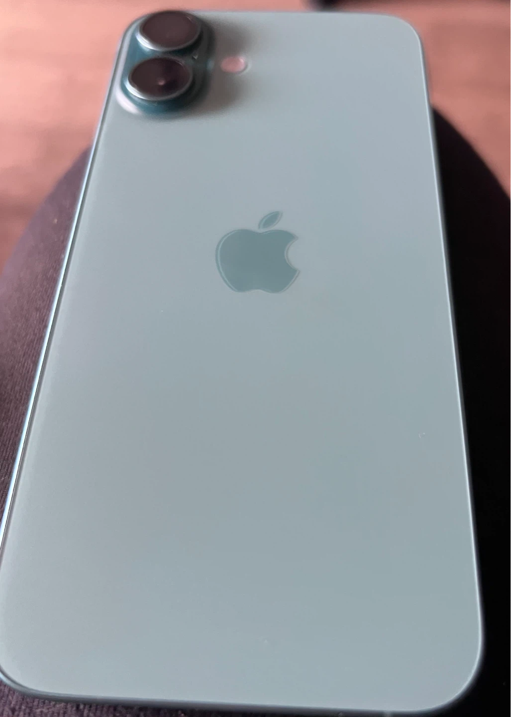 Locked iphone 16- parts only - photo 2