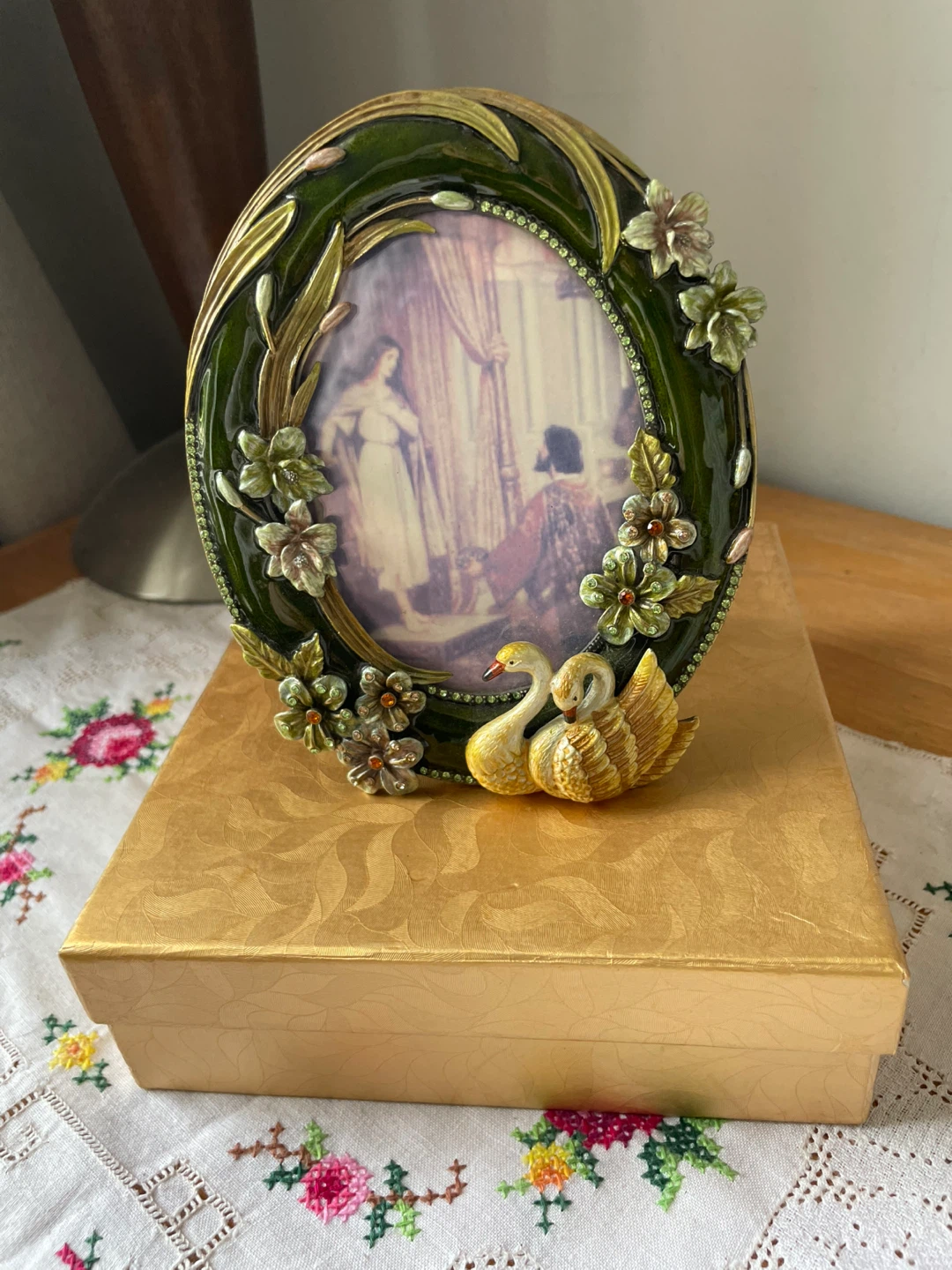 Ornate Oval Picture Frame with Swans