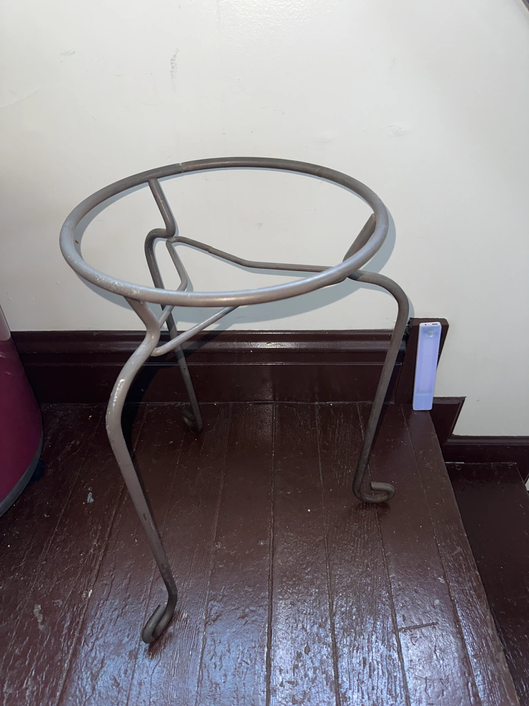 Metal Plant Stand