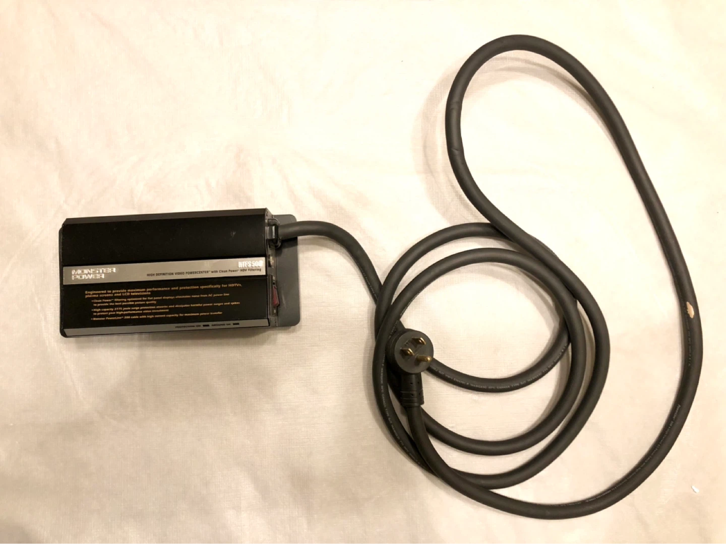 Monster Power HTFS 500 High Definition Video Powercenter