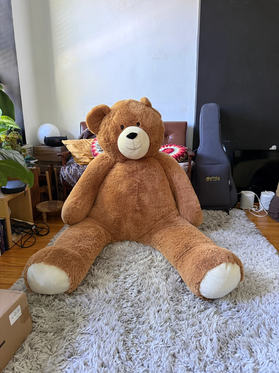 Vermont Teddy Bear - Giant Teddy Bear