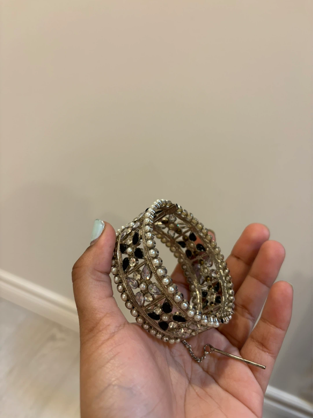 Embellished Bangle Bracelet with Pearls and Rhinestones - photo 3