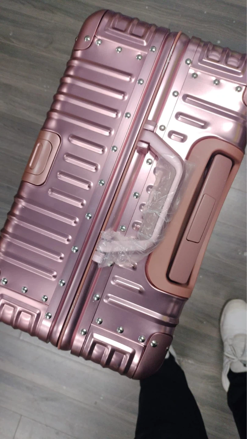 Rose Gold Luggage Suitcase - photo 3