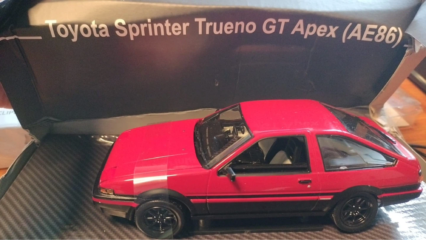 1/24 Toyota Sprinter Trueno GT Apex AE86 Diecast Model Car Red - photo 3