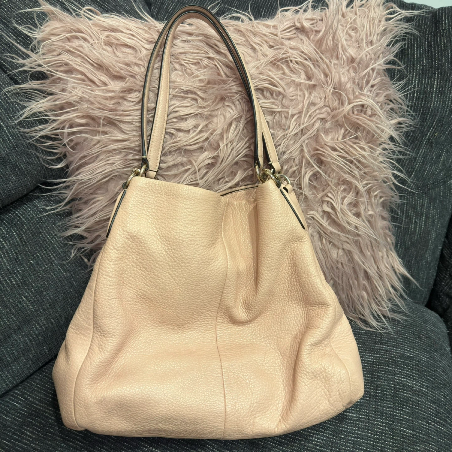 Coach Pink Leather Shoulder Bag - photo 2