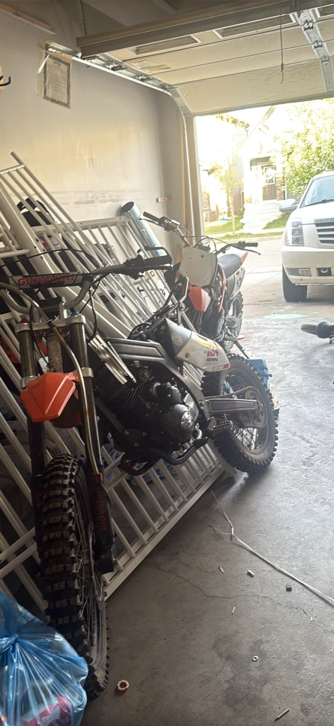 Gio Dirt Bikes
