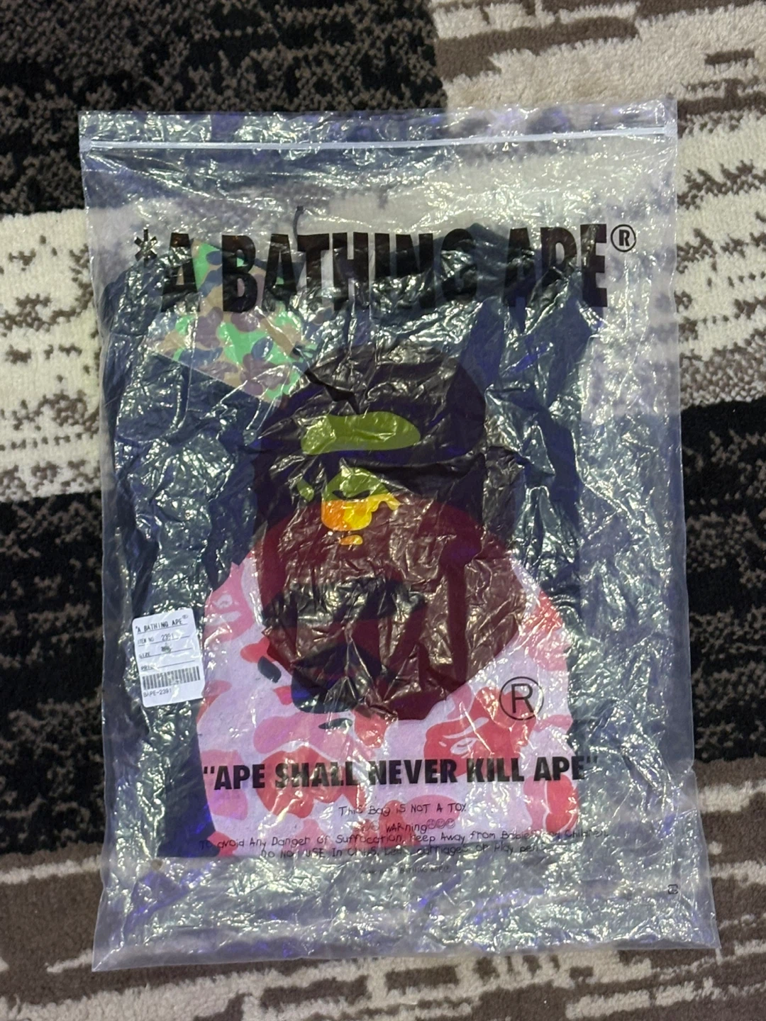 ‼️Emotionally Unavailable BAPE TEE (Size L)‼️