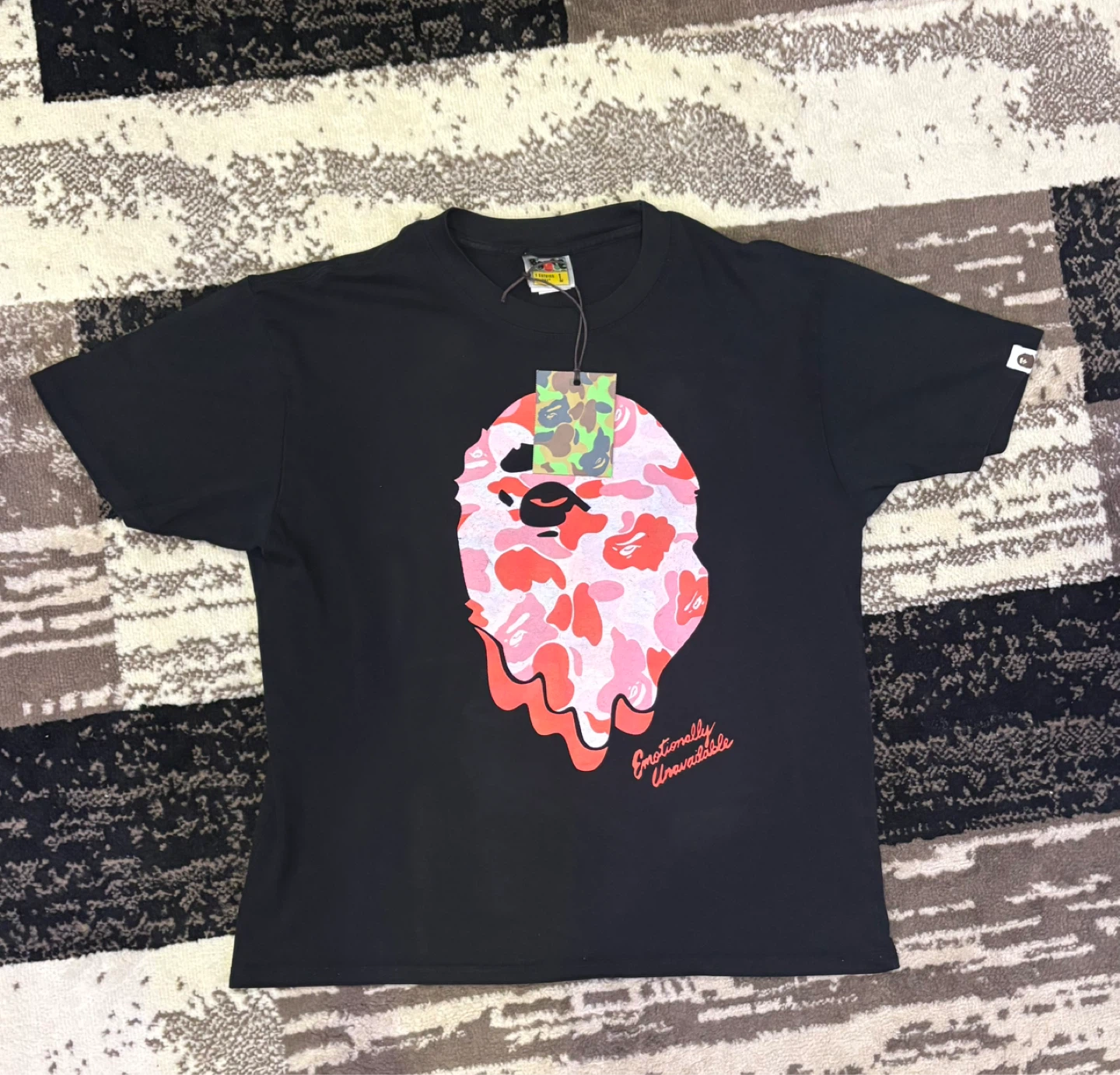 ‼️Emotionally Unavailable BAPE TEE (Size L)‼️ - photo 2