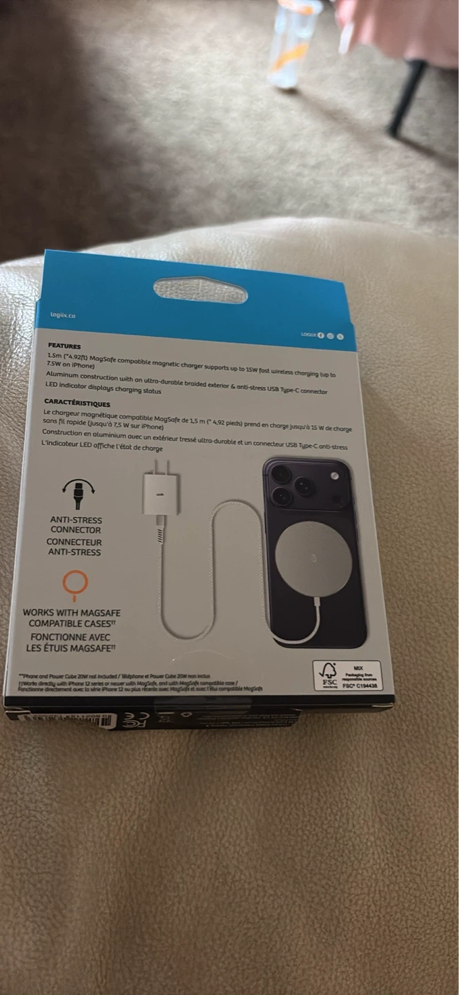 Logix Piston Connect MagSafe Wireless Charger - photo 2