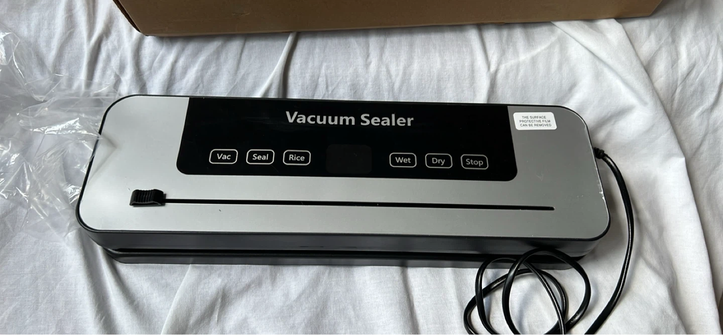 Vacuum Sealer Machine with Sealing Bags